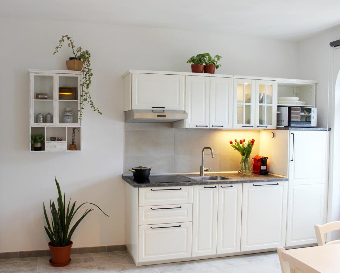 Agriturismo Il Broletto ชูเวเรโต ภายนอก รูปภาพ