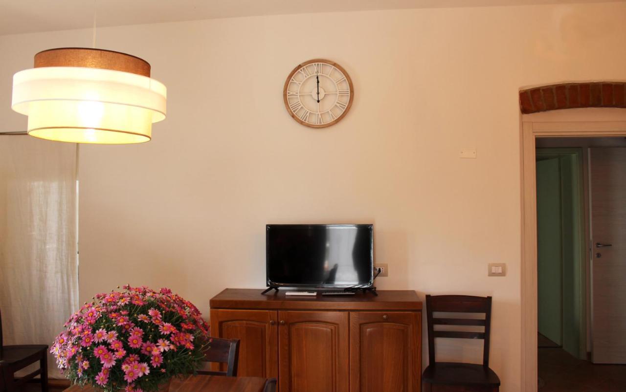 Agriturismo Il Broletto ชูเวเรโต ภายนอก รูปภาพ
