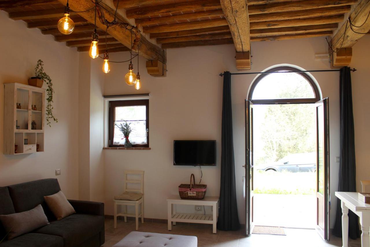 Agriturismo Il Broletto ชูเวเรโต ภายนอก รูปภาพ