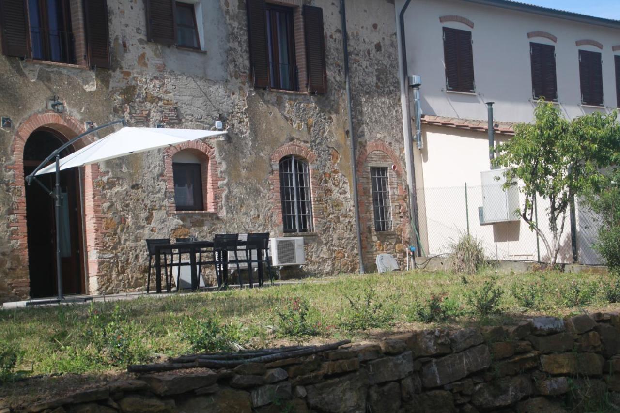 Agriturismo Il Broletto ชูเวเรโต ภายนอก รูปภาพ