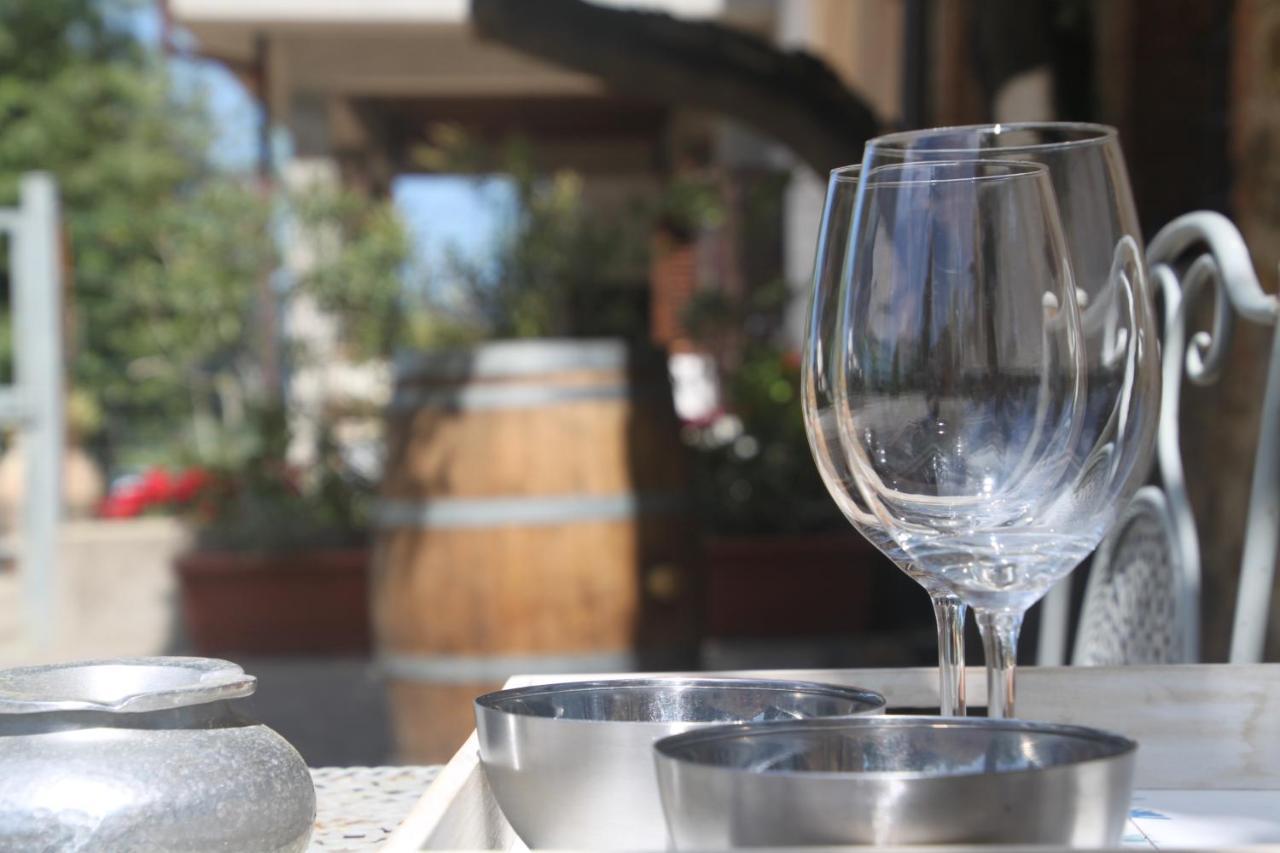 Agriturismo Il Broletto ชูเวเรโต ภายนอก รูปภาพ
