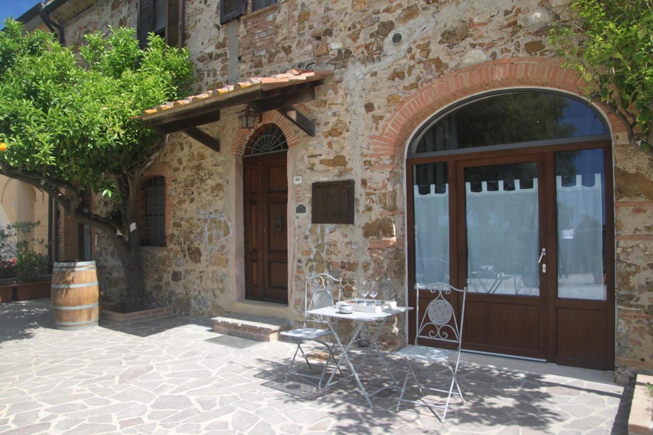 Agriturismo Il Broletto ชูเวเรโต ภายนอก รูปภาพ