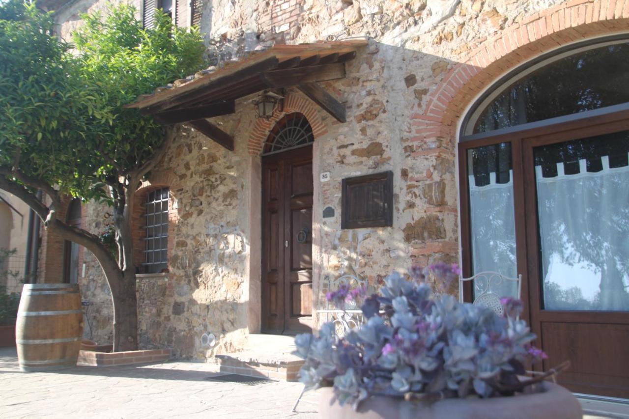 Agriturismo Il Broletto ชูเวเรโต ภายนอก รูปภาพ
