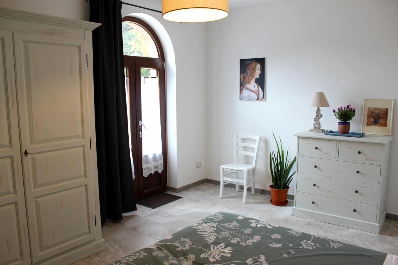 Agriturismo Il Broletto ชูเวเรโต ภายนอก รูปภาพ