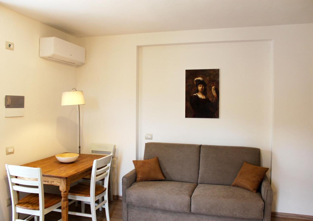 Agriturismo Il Broletto ชูเวเรโต ภายนอก รูปภาพ